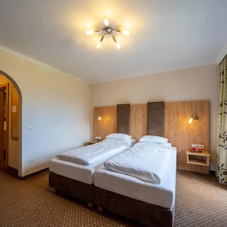 Szálloda Karlwirt 4*