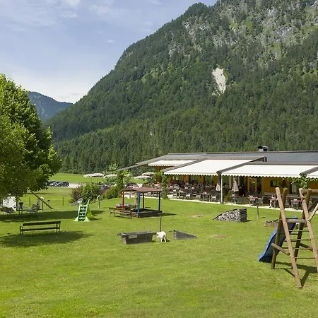 Hotel Karlwirt 4*
