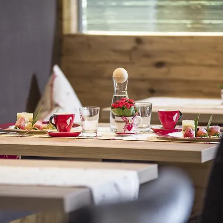 Szálloda Karlwirt Pertisau