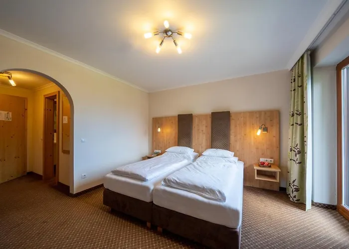 Hotel Karlwirt 4*
